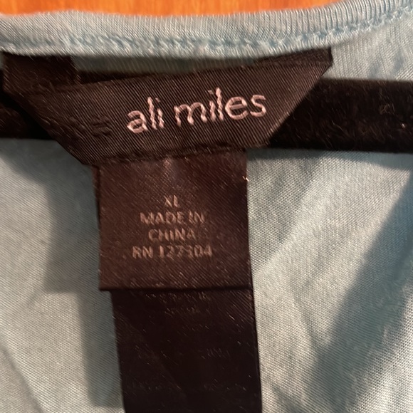 Ali miles fringe top. Excellent condition! Super sexy on! - Picture 3 of 4